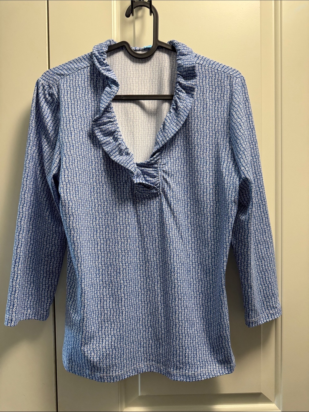 J. McLaughlin Durham Ruffle Top M - Picture 2 of 5